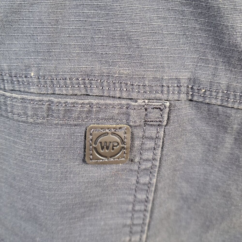 Weatherproof Shorts Mens 40-42"x9.5" Navy Blue Cotton Blend Cargo Stretch Hiking - Picture 9 of 11